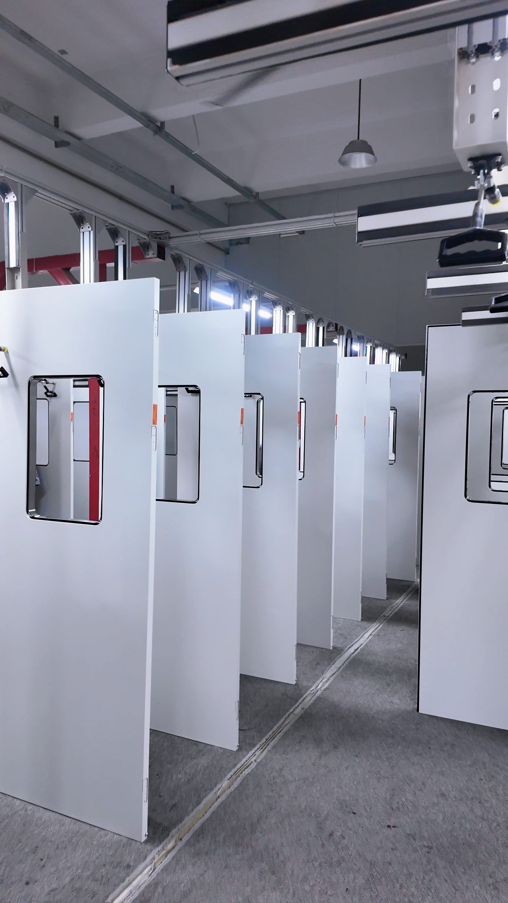 Custom Turnkey Complete Cleanrooms for Precision Manufacturing